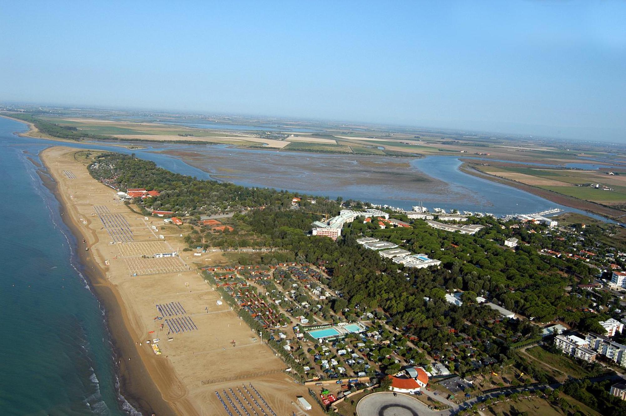 Grand Hotel Esplanada Бибионе Экстерьер фото