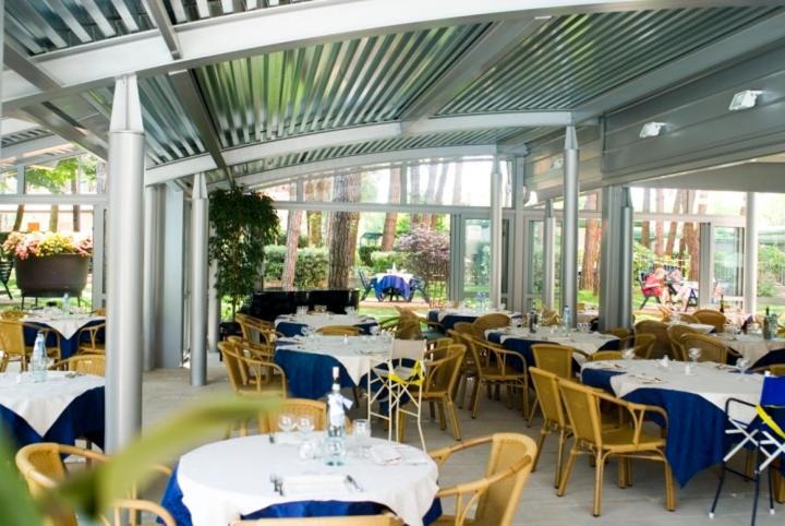 Grand Hotel Esplanada Бибионе Экстерьер фото